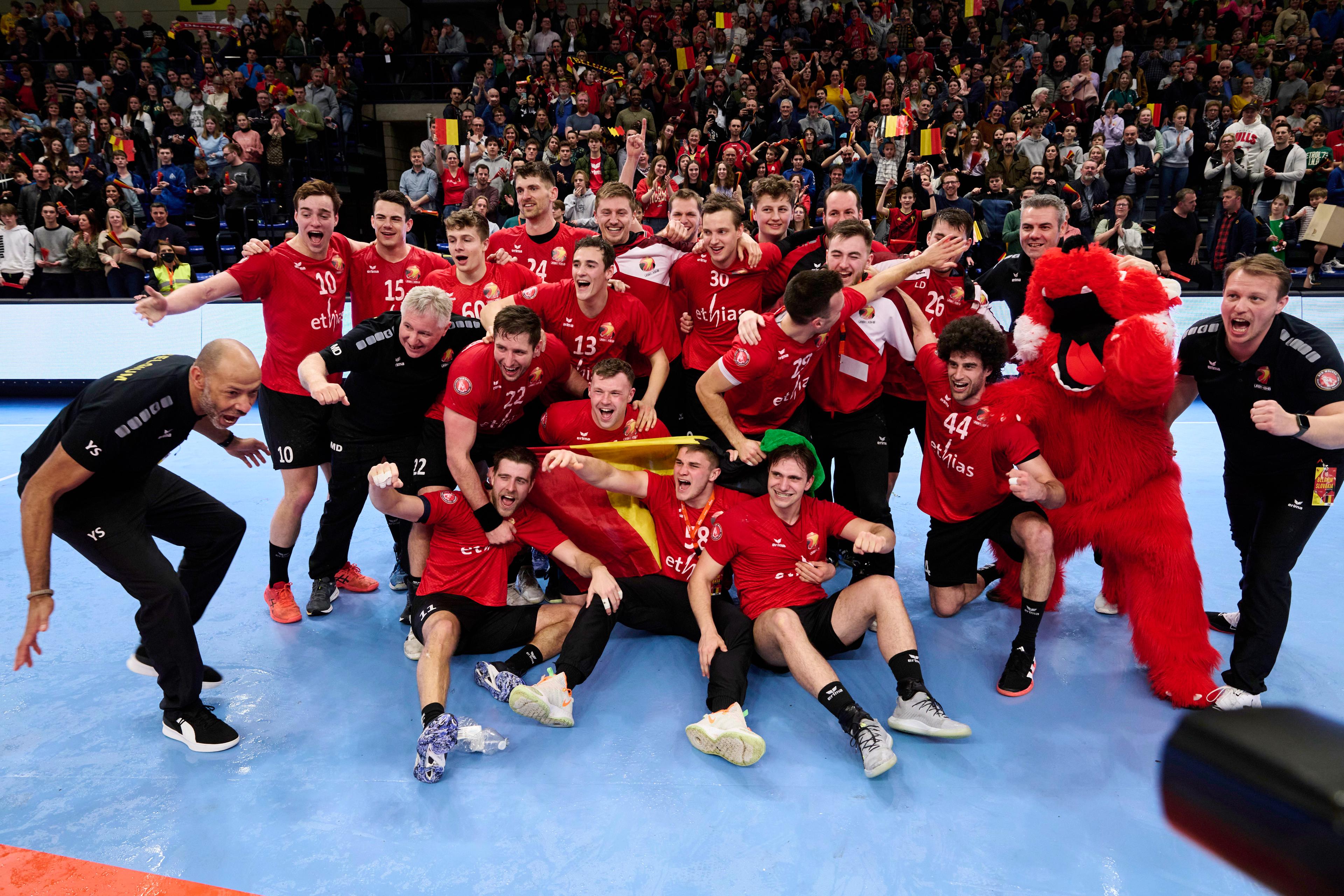 Stad Hasselt drie jaar langer gaststad van de Red  Wolves