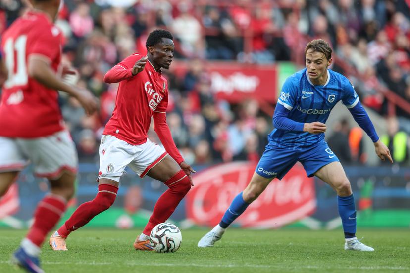 Standard's Rafiki Said and Genk's Matte Smets fight for the ball during a soccer match between Standard de Liege and KRC Genk, Saturday 16 May 2026 in Liege, on the eight day of the Europe Play-offs of the 2025-2026 'Jupiler Pro League' first division of the Belgian championship. BELGA PHOTO BRUNO FAHY