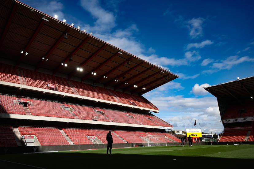 Antwerp's players pictured in action during the warming-up for the last part of the soccer match between Standard de Liege and Royal Antwerp FC, Monday 20 October 2025 in Liege, on day 11 of the 2025-2026 'Jupiler Pro League' first division of the Belgian championship. The match was stopped a few minutes before the end on Friday due to misconduct by supporters. BELGA PHOTO BRUNO FAHY