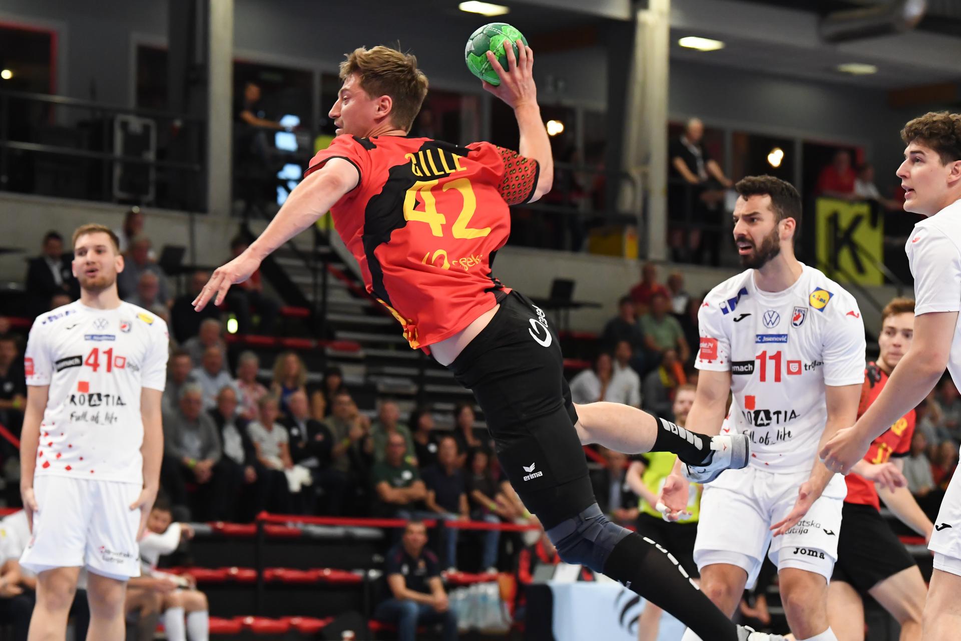 Belgium's Joris Gille pictured in action during a handball game between Belgian national team 'Red Wolves' and Croatia, Wednesday 07 May 2025 in Hasselt, game 5/6 in the qualifications for the men's EHF Euro 2026 European Championship. BELGA PHOTO JILL DELSAUX