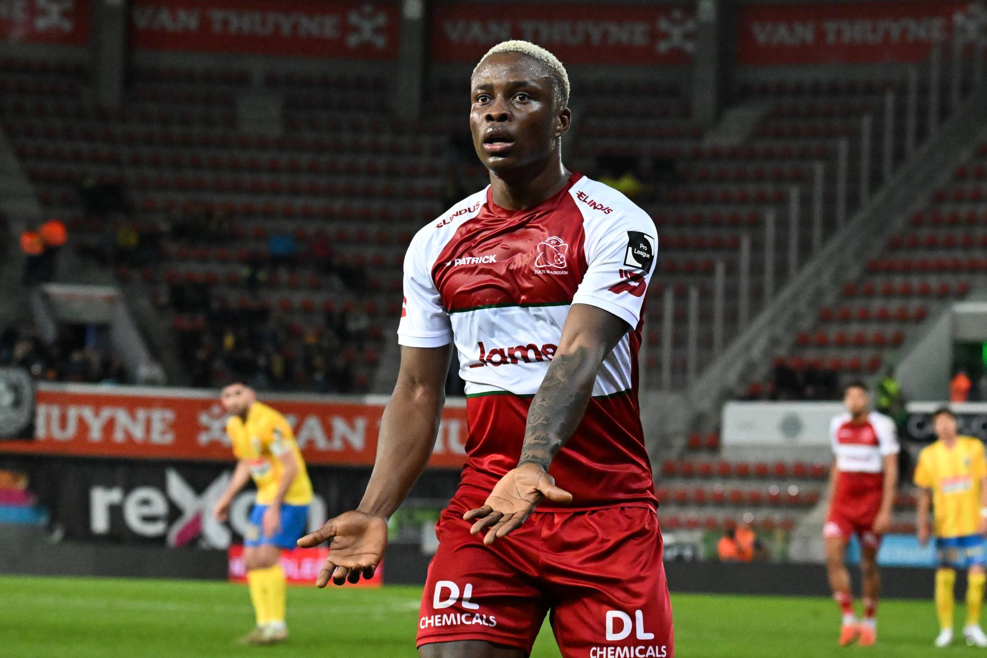 Essevee's Tochukwu Nnadi pictured during a soccer match between SV Zulte Waregem and KVC Westerlo, Saturday 31 January 2026 in Waregem, on day 23 of the 2025-2026 'Jupiler Pro League' first division of the Belgian championship. BELGA PHOTO MAARTEN STRAETEMANS