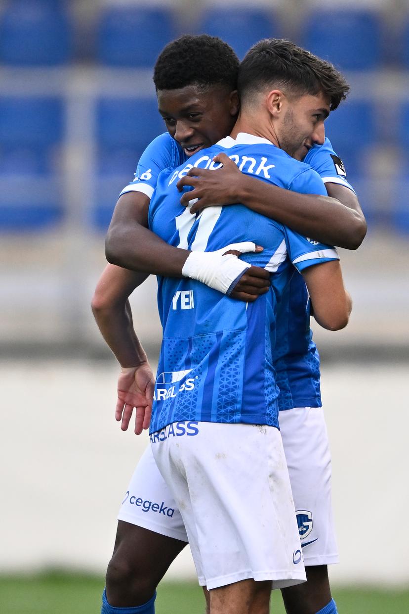 Jong Genk's Emmanuel Sarfo and Jong Genk's Luca Oyen celebrate after winning a soccer game between Jong Genk and Royal Francs Borains, Saturday 18 October 2025 in Geel, on day 10 of the 2025-2026 'Challenger Pro League' 1B second division of the Belgian championship. BELGA PHOTO JOHAN EYCKENS