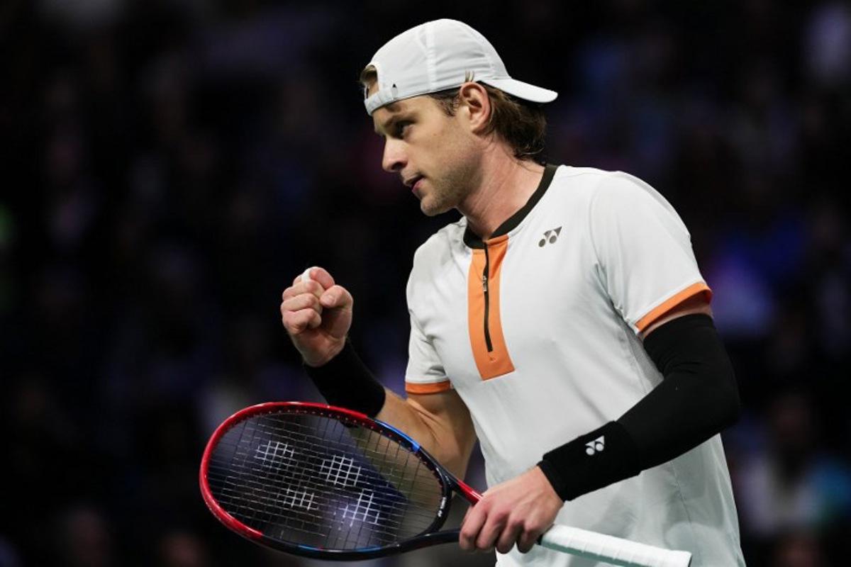Belgium's Zizou Bergs reacts after a point as he plays against Italy's Jannik Sinner during their men's singles match on day three of the Paris ATP Masters 1000 tennis tournament at the Paris La Défense Arena in Nanterre, on the outskirts of Paris, on October 29, 2025.  Dimitar DILKOFF / AFP