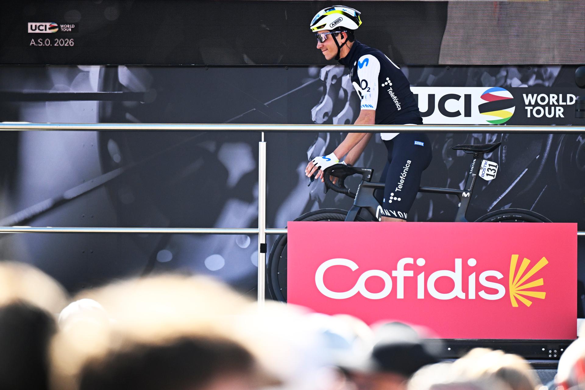 Belgian Cian Uijtdebroeks of Movistar Team pictured at the start of the men's race of the 90th edition of the 'La Fleche Wallonne', one day cycling race (Waalse Pijl - Walloon Arrow), 200 km from Herstal to Huy, Wednesday 22 April 2026.  BELGA PHOTO JASPER JACOBS
