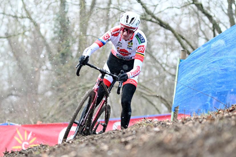 Belgian Michael Vanthourenhout pictured in action during the men elite race of the 'Brussels Universities' cyclocross cycling event, stage 8/8 in the 'X20 Badkamers Trofee' competition, Sunday 15 February 2026 in Brussels, Belgium. BELGA PHOTO MAARTEN STRAETEMANS