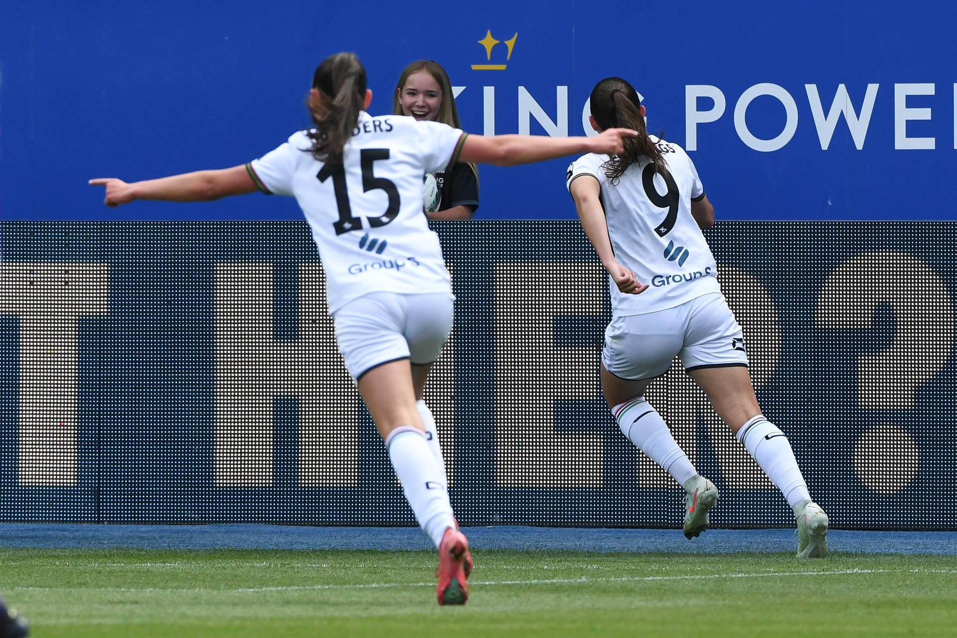OHL Women's Hannah Eurlings celebrates after scoring during a soccer match between Oud-Heverlee Leuven and RSCA Women, Saturday 17 May 2025 in Heverlee, on day 6 (out of 6) of the Play-offs of the 2024-2025 'Super League Women' first division of the Belgian championship. BELGA PHOTO JILL DELSAUX
