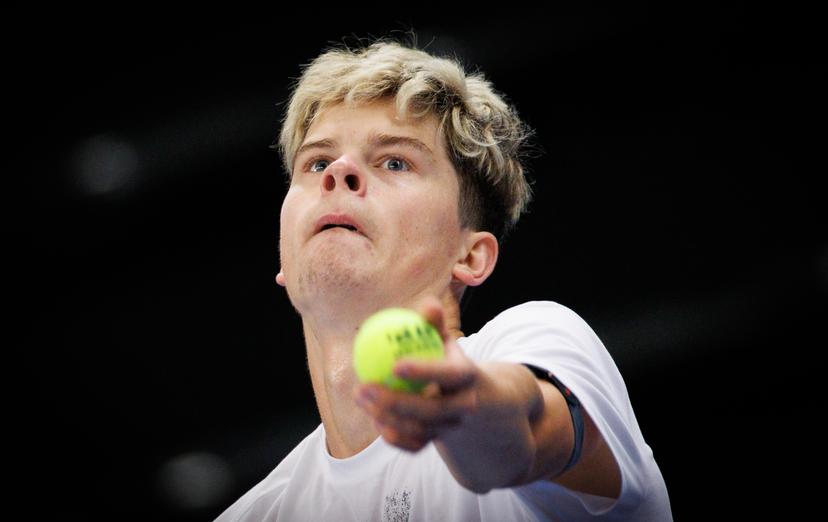 Belgian Alexander Blockx pictured duringa a training practice ahead of the qualifiers of the Davis Cup World Group tennis meeting between Belgium and Chile, Friday 31 January 2025, in Hasselt. BELGA PHOTO BENOIT DOPPAGNE