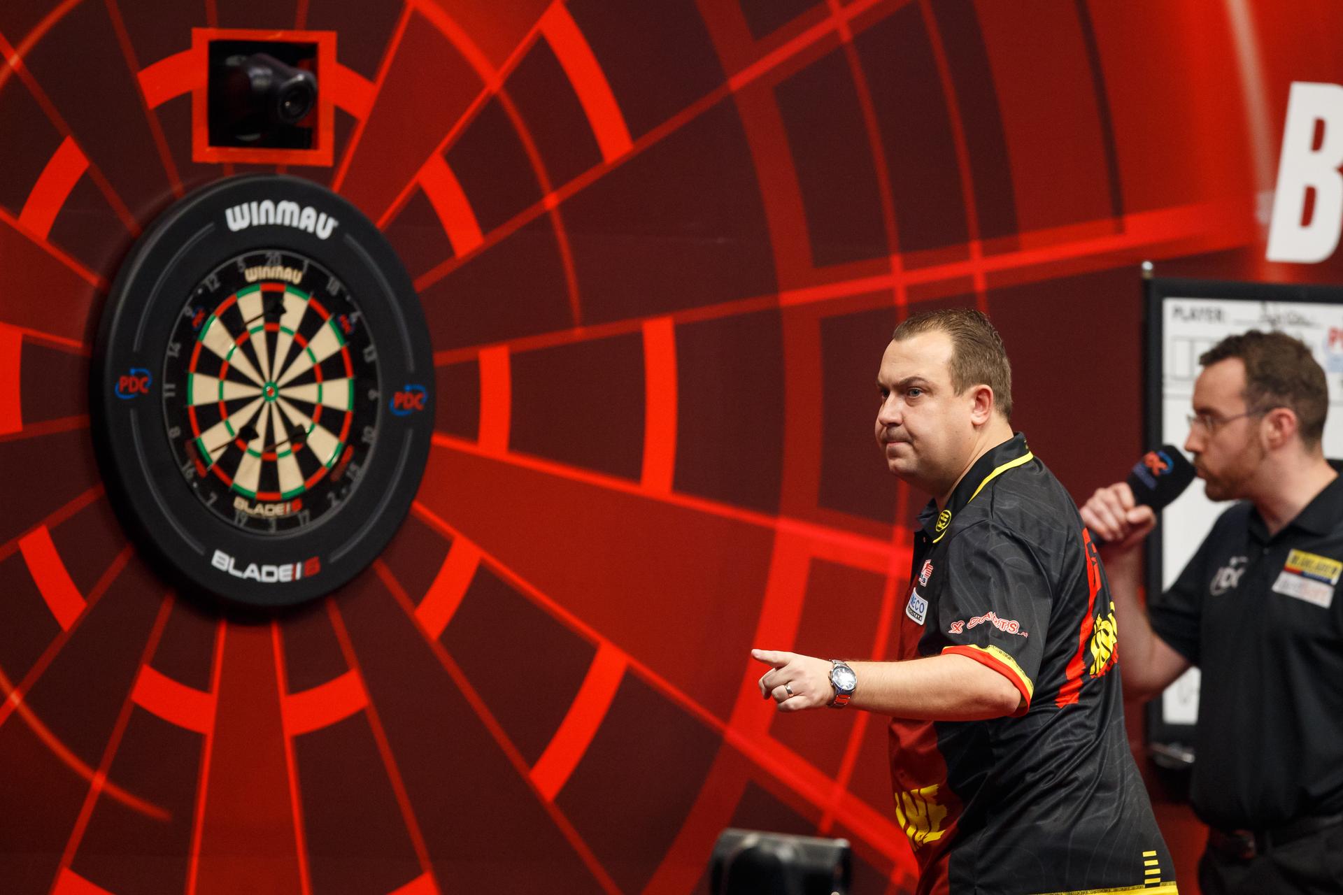 Belgian Kim Huybrechts pictured during the third day of the Belgian Darts Open, Sunday 25 September 2022 in Wieze, a tournament in the European Tour that takes places from September 23 until September 25. BELGA PHOTO JEF MATTHEE