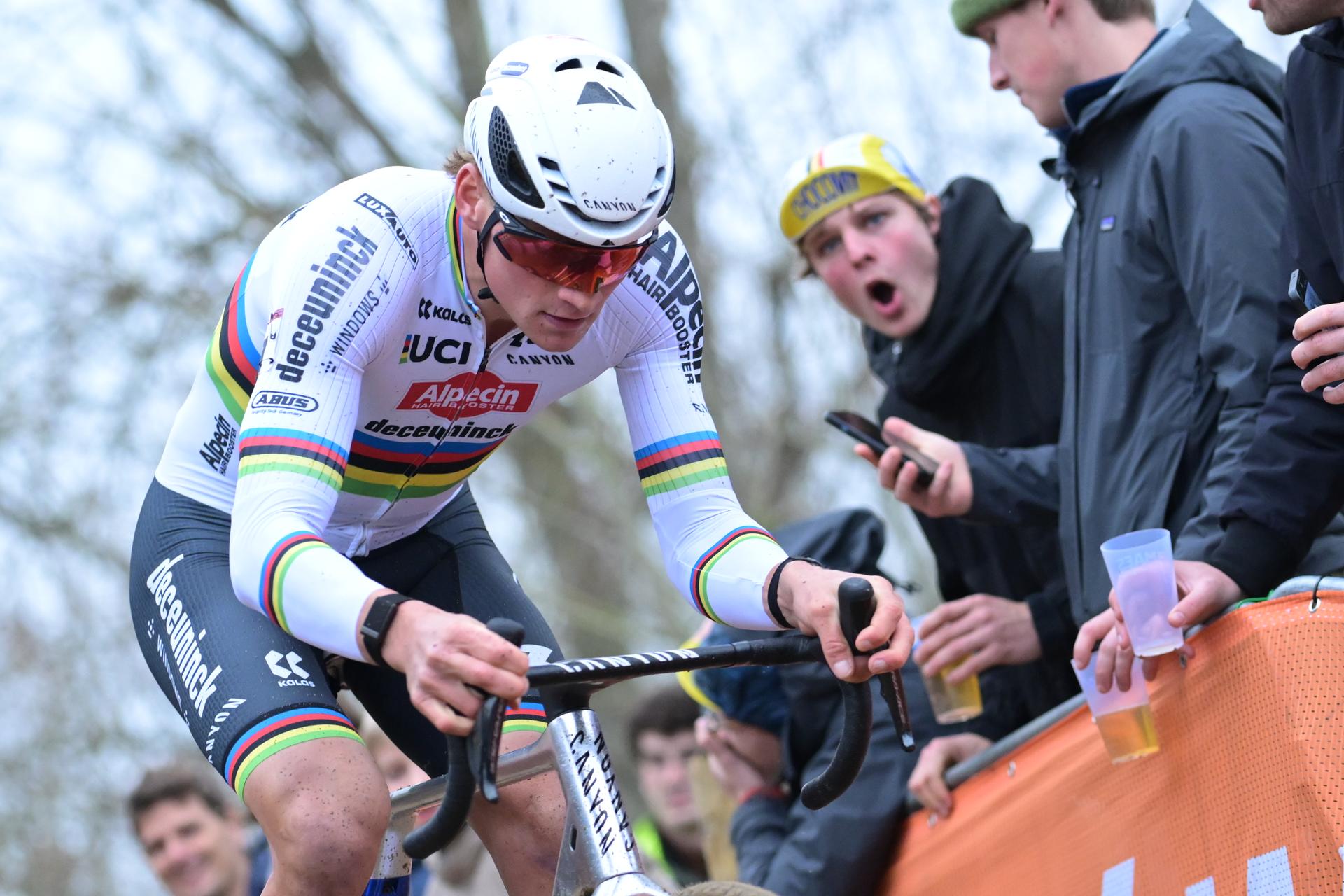 Dutch Mathieu Van Der Poel pictured in action during the men's elite race of the 6th stage (out of 12) of the world cup cyclocross, in Koksijde Sunday 21 December 2025. BELGA PHOTO DAVID PINTENS