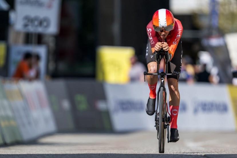 Great Britain's Samuel Watson (Ineos) competes in the prologue of the Tour of Romandie UCI cycling World tour, a 3.4 km time trial from Saint-Imier to Saint-Imier, on April 29, 2025.  Fabrice COFFRINI / AFP
