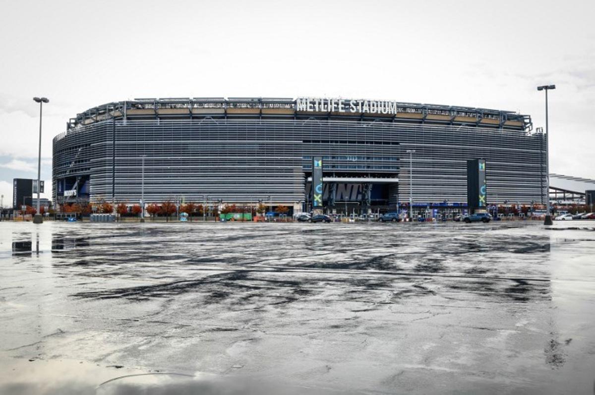 Outside view of the Met life stadium in East Rutherford, New Jersey on October 30, 2025.  kena betancur / AFP
