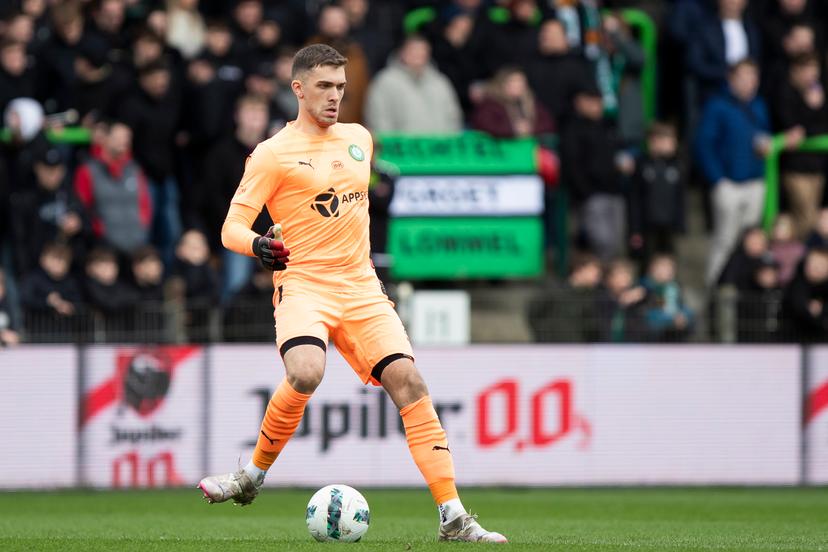 Lommel's goalkeeper Jari De Busser pictured during a soccer match between Lommel SK and Rsca Futures, Saturday 16 March 2024 in Lommel, on day 26/30 of the 2023-2024 'Challenger Pro League' second division of the Belgian championship. BELGA PHOTO KRISTOF VAN ACCOM