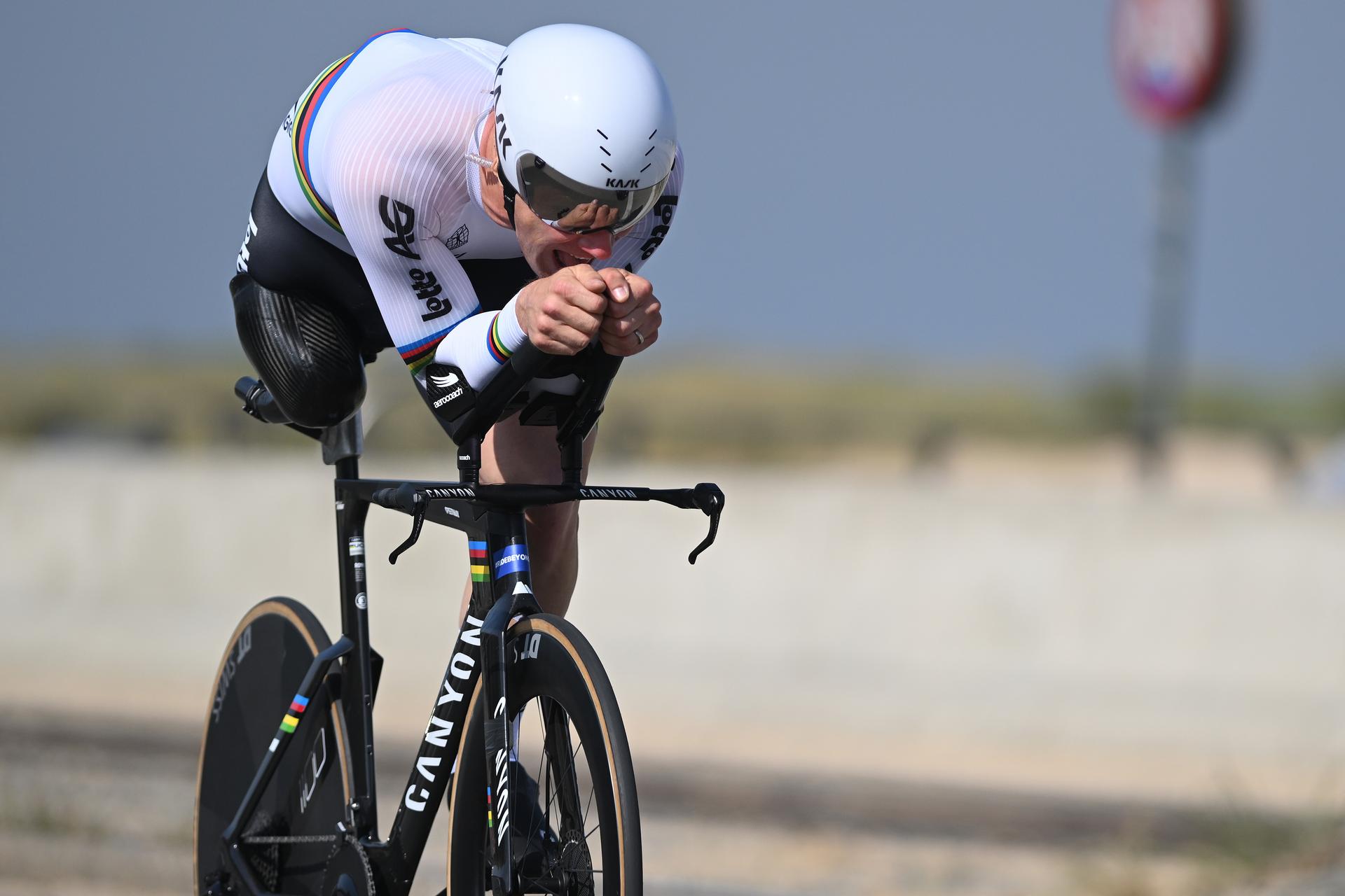 VROMANT Ewoud pictured in action during the time trials at the UCI Para-Cycling Road World Cup event, Friday 02 May 2025, in Oostende. The UCI Para-Cycling Road World Cup takes place from 01 to 04 May in Oostende and Brugge. BELGA PHOTO LUC CLAESSEN