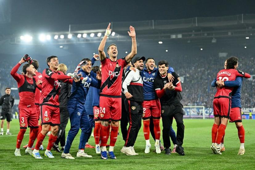 Rayo Vallecano's players celebrate after winning the UEFA Conference League semi-final second leg football match between RC Strasbourg Alsace and Rayo Vallecano de Madrid at Stade de la Meinau in Strasbourg, eastern France on May 7, 2026.  SEBASTIEN BOZON / AFP