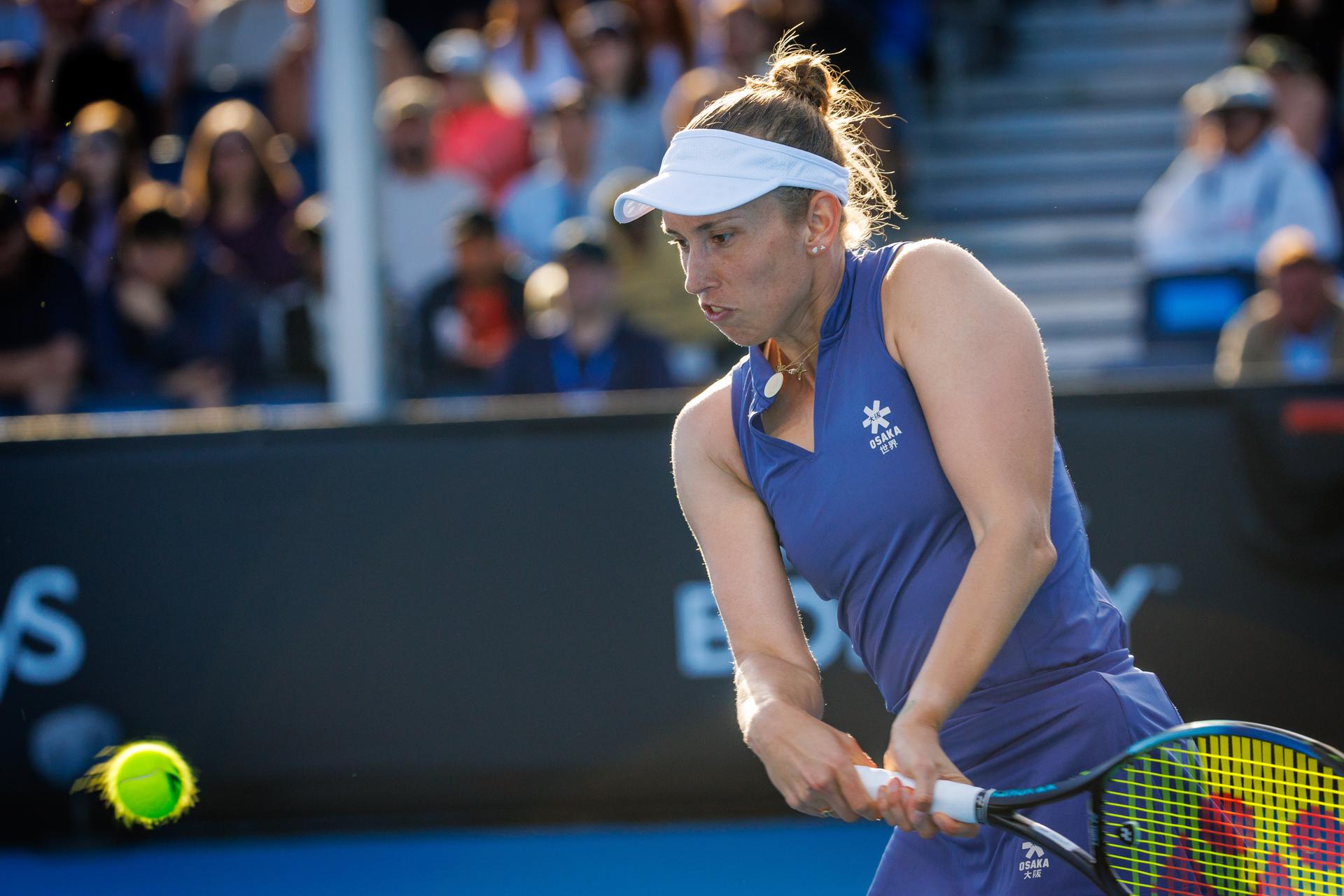 Belgian Elise Mertens pictured during a doubles tennis match between Belgian-Australian pair Mertens-Perez and Australian-Ukrainian pair Aiava-Kostyuk, in the second round of the women's doubles at the 'Australian Open' Grand Slam tennis tournament, Saturday 18 January 2025 in Melbourne Park, Melbourne, Australia. The 2025 edition of the Australian Grand Slam takes place from January 12th to January 26th. BELGA PHOTO PATRICK HAMILTON BELGIUM ONLY