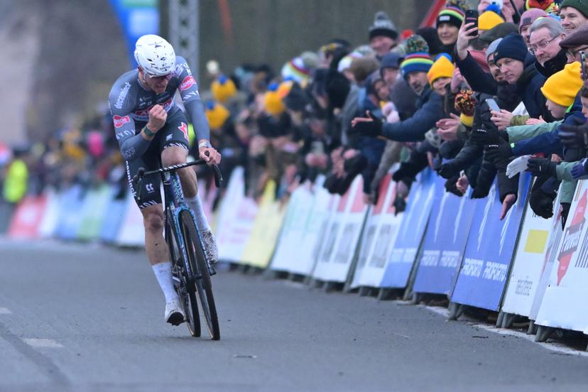 Belgian Niels Vandeputte pictured after crossing the finish line of the men's elite race of the Azencross, the fifth stage in the DVV Trofee (out of eight), Monday 29 December 2025, in Loenhout. BELGA PHOTO DAVID PINTENS