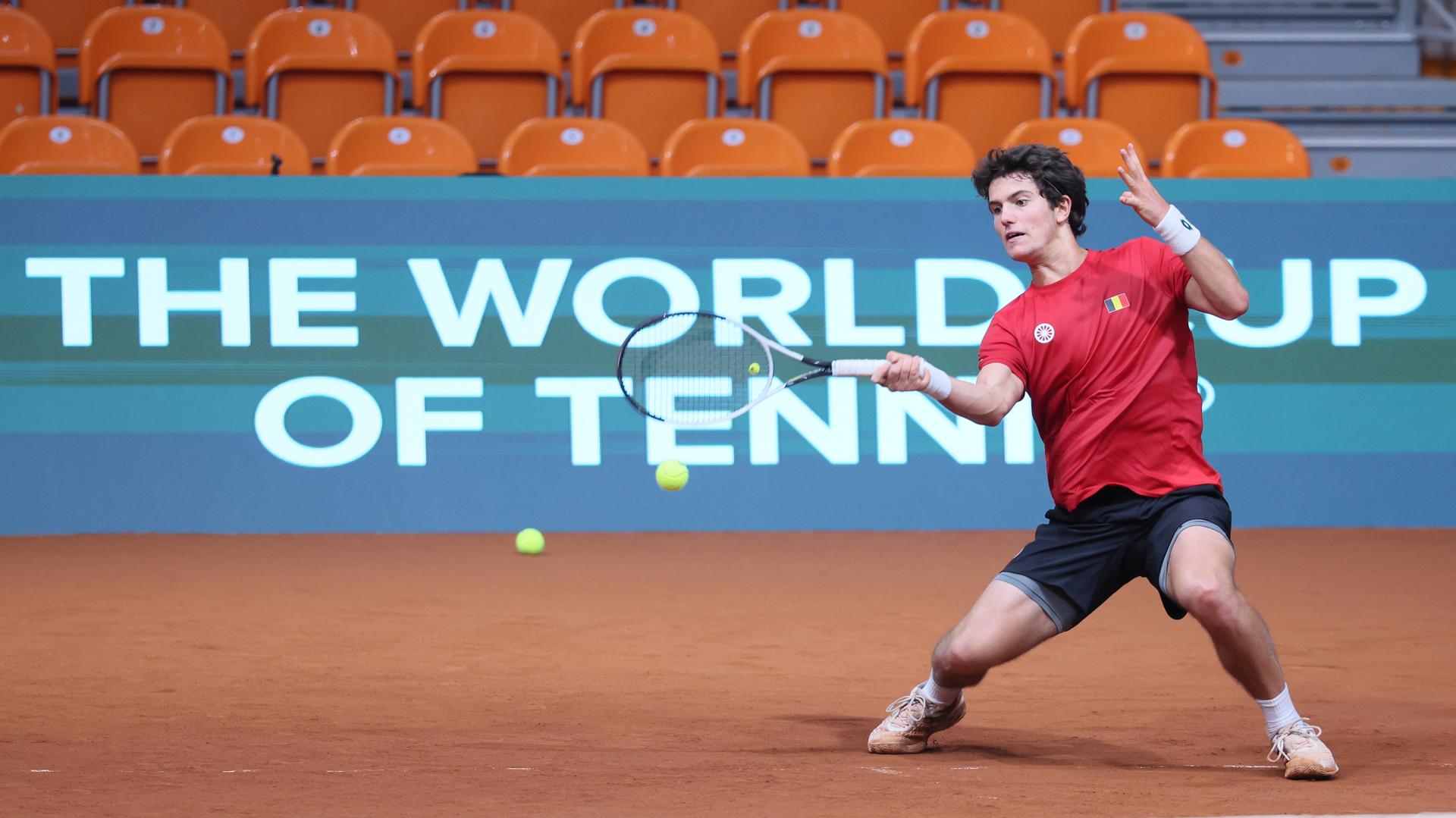 Belgian Gilles-Arnaud Bailly pictured in action duringa a training session of the Belgian team, Friday 06 February 2026, in Plovdiv, Bulgaria. Belgium will compete this weekend in the Davis Cup qualifiers against Bulgaria. BELGA PHOTO BENOIT DOPPAGNE