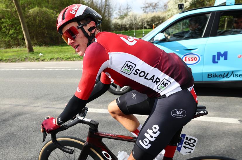 Belgian Arjen Livyns of Lotto Cycling Team pictured in action during the men elite 'Gent-Wevelgem - In Flanders Fields' one day cycling race, 250.3 km from Ieper to Wevelgem, Sunday 30 March 2025. BELGA PHOTO DAVID PINTENS