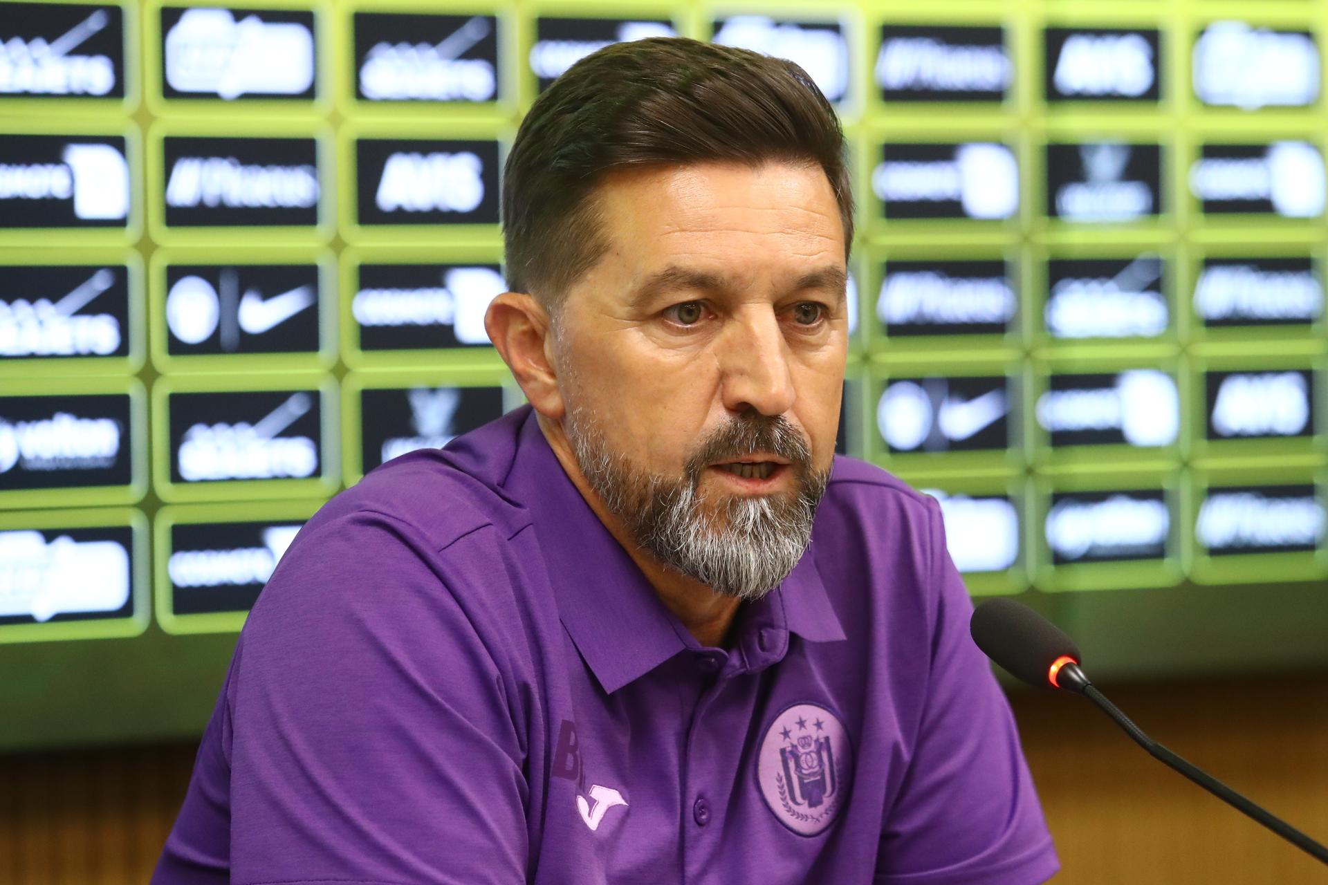 Anderlecht's head coach Besnik Hasi pictured during a press conference of Belgian soccer team Anderlecht, in Athens, Greece, on Wednesday 27 August 2025. The team will play the Greek team AEK Athens on Thursday, on the second leg of play-offs of the Conference League tournament. BELGA PHOTO EUROKINISSI SPORTS