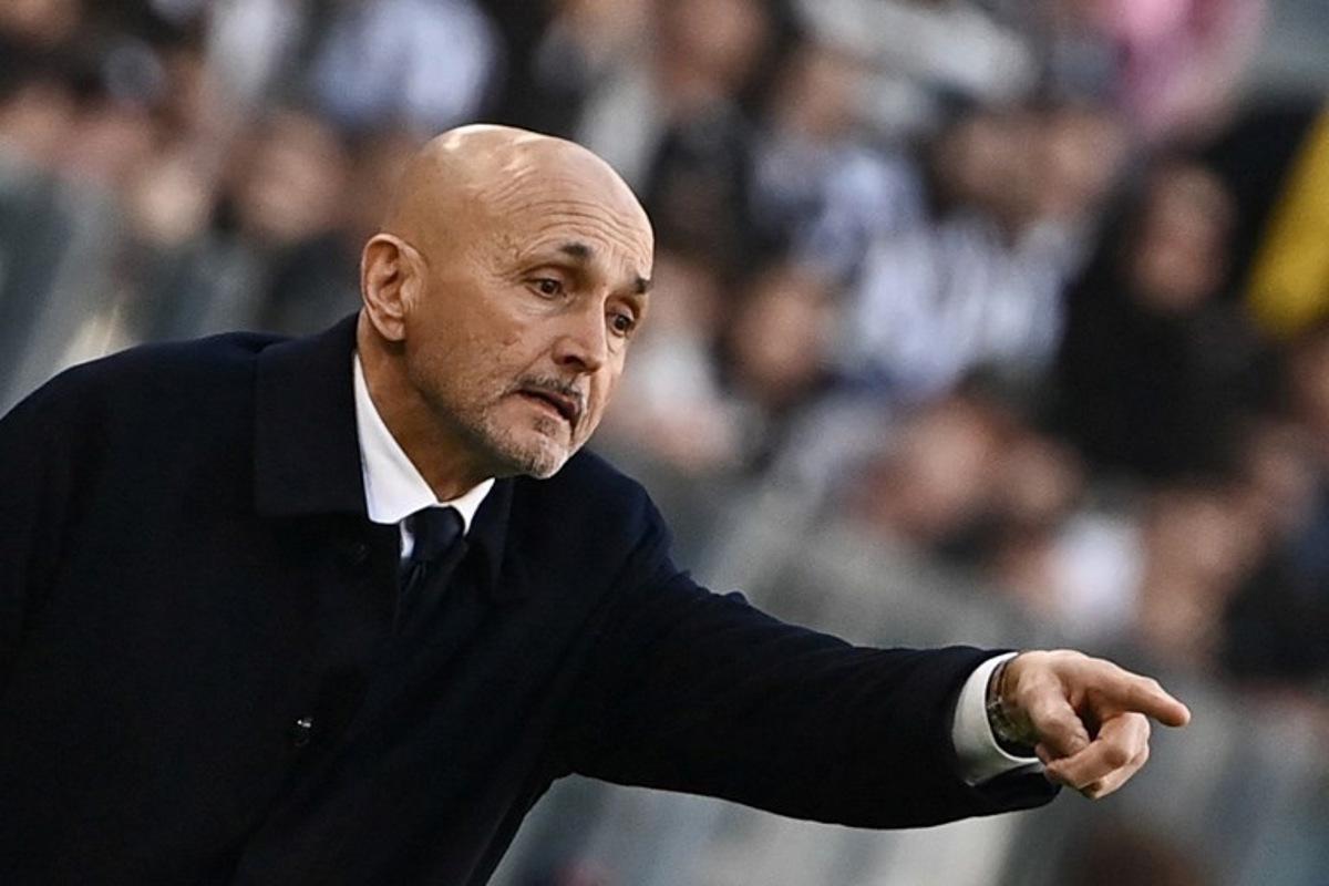 Luciano Spalletti reacts during the Italian Serie A football match between Juventus and Como at the Allianz stadium in Turin on February 21, 2026.  Isabella BONOTTO / AFP