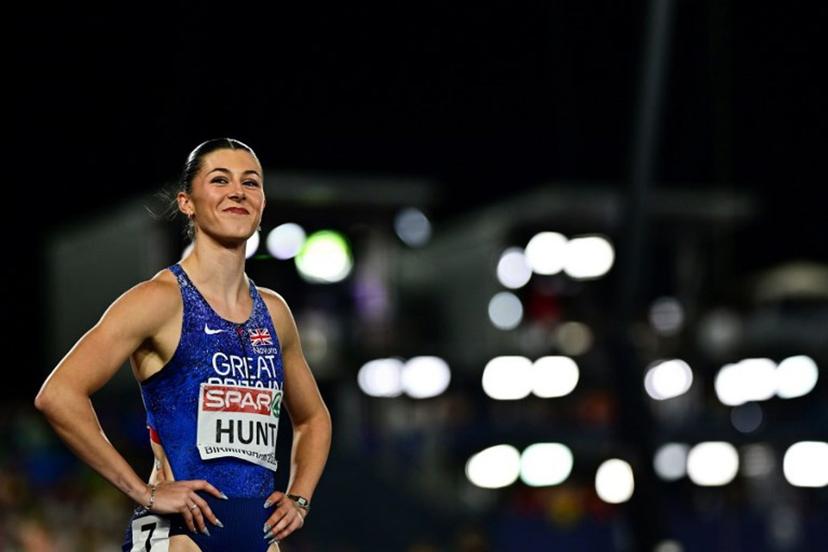 Britain's Amy Hunt prepares to compete in the women's 4 x 100m relay final during the European Athletics Championships at Alexander Stadium in Birmingham on August 15, 2026.  Ben STANSALL / AFP