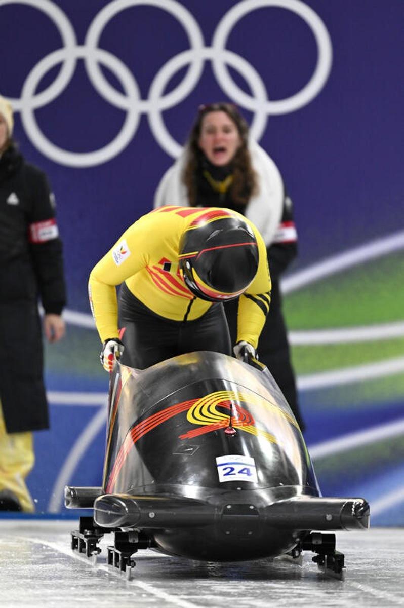 Kelly van Petegem of Belgium competes in Bobsleigh Women's Monobob Heat Two on day nine of the Milano Cortina 2026 Winter Olympic Games at Cortina Sliding Centre, Cortina d'Aprezzo, Italy, February 15, 2026. (Photo by Anthony Behar/Sipa USA) BELGIUM ONLY