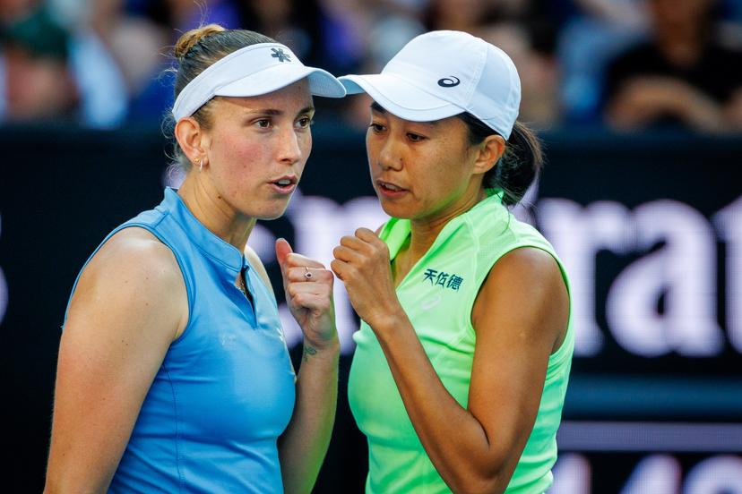Belgian Elise Mertens and Chinese Tianhui Zhang pictured during during a second round match of Belgium-China's Mertens-Zhang pair against American-Canadian's pair Jovic-Mboko in the women doubles at the Australian Open, Melbourne Park, Melbourne on Sunday 25 January 2026. Mertens - Zhang won the game. BELGA PHOTO PATRICK HAMILTON  --- BENELUX ONLY   ---