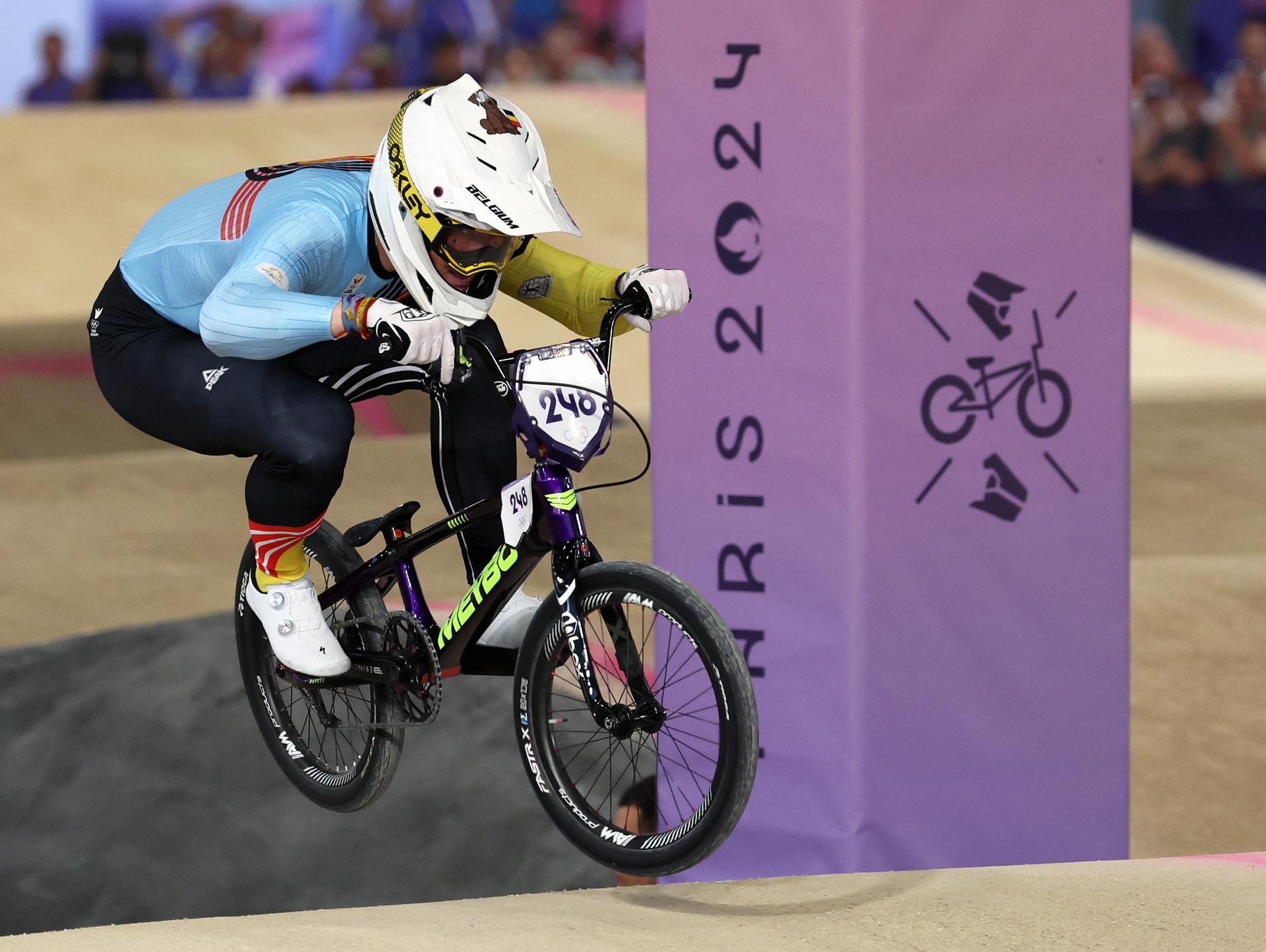 Belgian BMX'er Ruben Gommers pictured in action during the quarterfinals of the men's BMX competition at the Paris 2024 Olympic Games, on Thursday 01 August 2024 in Paris, France. The Games of the XXXIII Olympiad are taking place in Paris from 26 July to 11 August. The Belgian delegation counts 165 athletes competing in 21 sports. BELGA PHOTO BENOIT DOPPAGNE