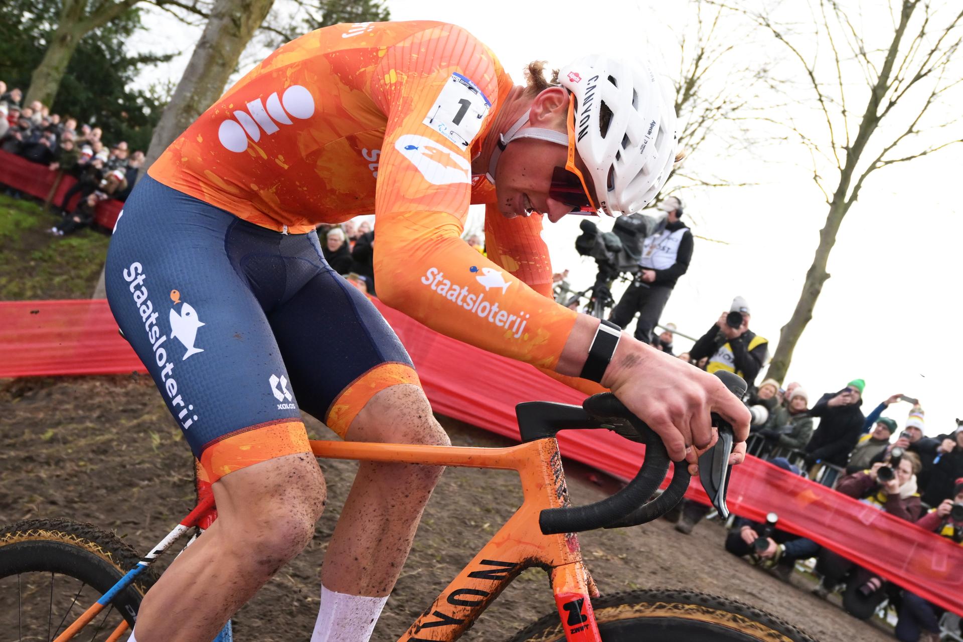 Dutch Mathieu van der Poel pictured in action during the men elite race at UCI Cyclocross World Championships, on Sunday 01 February 2026, in Hulst, The Netherlands. BELGA PHOTO DAVID PINTENS