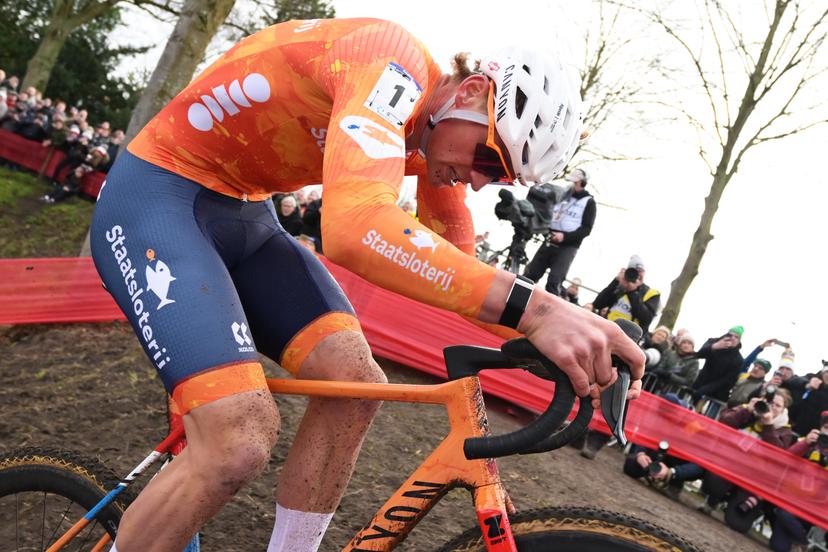 Dutch Mathieu van der Poel pictured in action during the men elite race at UCI Cyclocross World Championships, on Sunday 01 February 2026, in Hulst, The Netherlands. BELGA PHOTO DAVID PINTENS