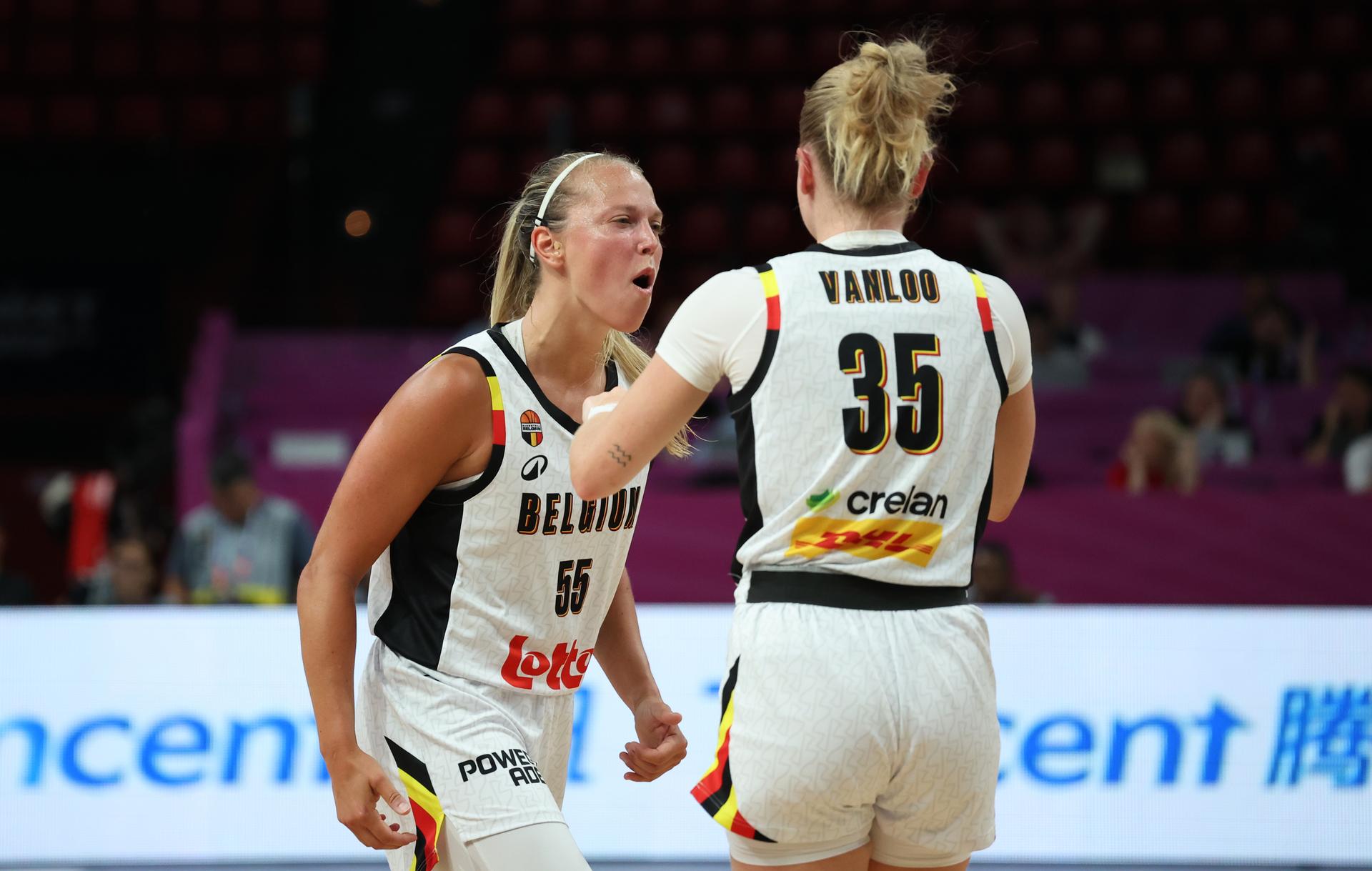 Belgium's Julie Allemand and Belgium's Julie Vanloo celebrate during a basketball match between Belgian national team 'the Belgian Cats' and Italy, in the semi-finals of the FIBA Women's EuroBasket tournament, Friday 27 June 2025 in Piraeus, Greece. BELGA PHOTO VIRGINIE LEFOUR