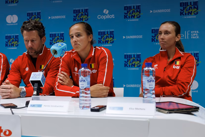 Belgian team captain Wim Fissette, Belgian Hanne Vandewinkel and Belgian Elise Mertens pictured during a press conference of Belgian team ahead of the meeting between Belgium and USA, in the qualifiers of the Billie Jean King Cup tennis, in Oostende, Belgium, on Tuesday 07 April 2026. The game will be played on 10 and 11th April. PHOTO KURT DESPLENTER