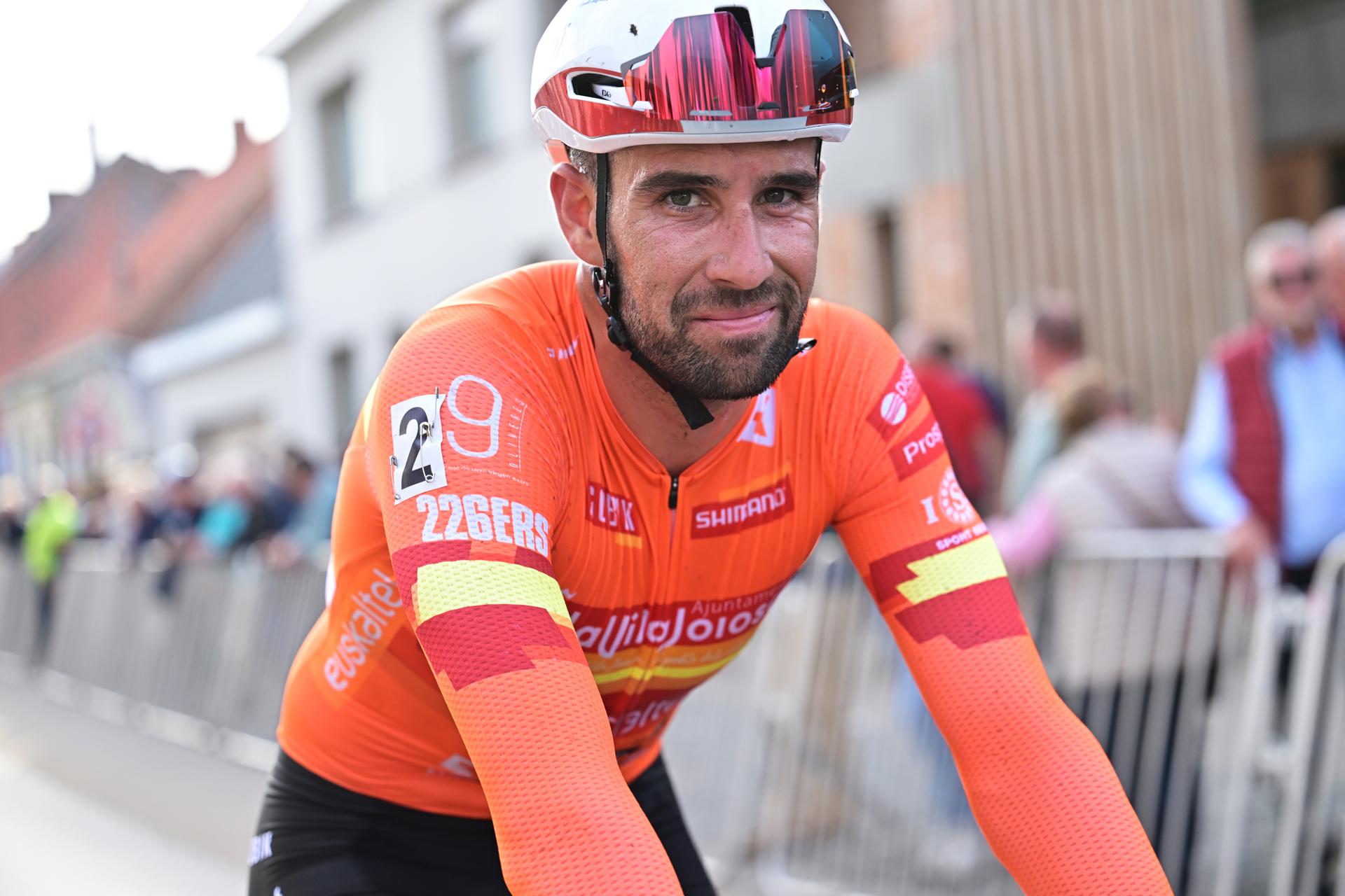 Spain's Felipe Orts crosses the finish line of the men elite race of the 'Kermiscross' cyclocross cycling event, on Thursday 15 October 2026, in Ardooie. BELGA PHOTO DAVID PINTENS