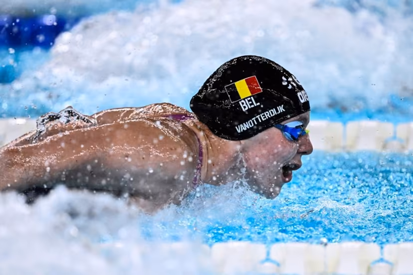 Belgium's Roos Vanotterdijk competes in the final of the women's 100m butterfly swimming event during the LEN European Aquatics Championships at the Olympic Aquatic Centre in Saint-Denis, northern suburbs of Paris, on August 14, 2026. JULIEN DE ROSA / AFP