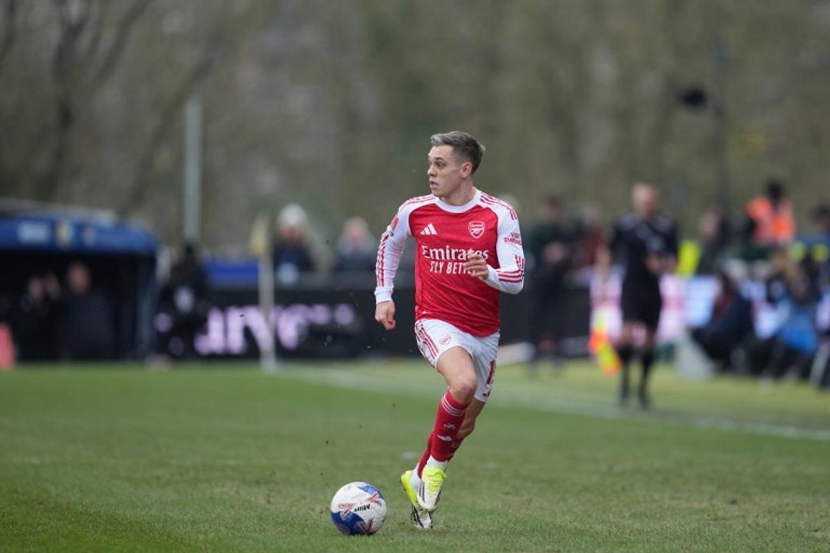 Arsenal's Belgian midfielder #19 Leandro Trossard runs with the ball during the English FA Cup fifth round football match between Mansfield Town and Arsenal at the One Call Stadium, Field Mill in Mansfield, central England on March 7, 2026. Jon Super / AFP