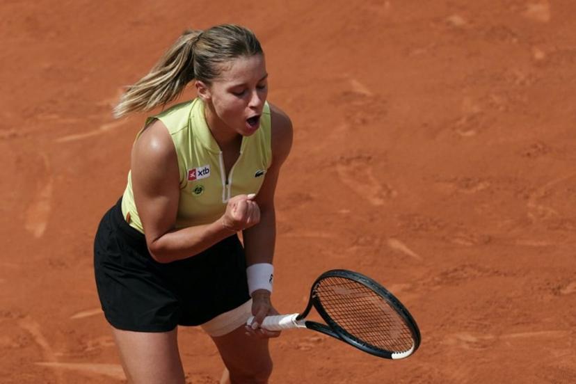 Poland's Maja Chwalinska reacts to a point against Greece's Maria Sakkari during their women's singles match on day 7 of the French Open tennis tournament on Court Simonne-Mathieu at the Roland-Garros Complex in Paris on May 30, 2026. Dimitar DILKOFF / AFP