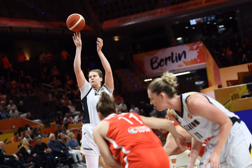 Belgium's Kyara Linskens fights for the ball during a game between Belgian national basketball team Belgian Cats and Turkey, game 1 of the group phase at the FIBA Women's Basketball World Cup, on Friday 4 September 2026, in Berlin, Germany. The FIBA Women's Basketball World Cup takes place in Berlin from 4 to 23 September 2026. BELGA PHOTO VIRGINIE LEFOUR