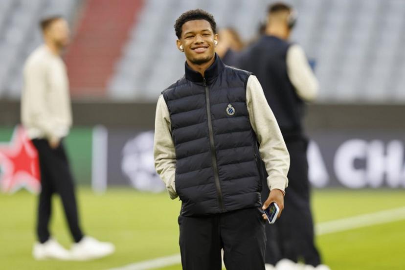 Club Brugge's South African forward #84 Shandre Campbell inspects the pitch on October 21, 2025 in Munich, southern Germany, on the eve of the the UEFA Champions League football match between FC Bayern Munich and Club Brugge. Alexandra BEIER / AFP