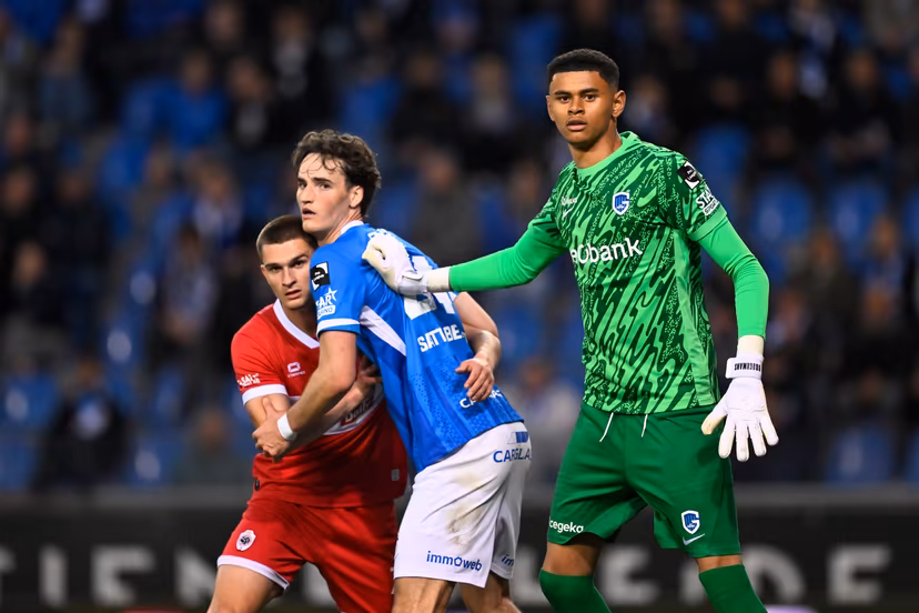 Antwerp's Gerard Vandeplas, Genk's Nikolas Sattlberger and Genk's goalkeeper Lucca Brughmans pictured during a soccer match between KRC Genk and Royal Antwerp FC, Tuesday 19 May 2026 in Genk, on the ninth day of the Europe Play-offs (PO 2) of the 2025-2026 'Jupiler Pro League' first division of the Belgian championship. BELGA PHOTO JOHAN EYCKENS