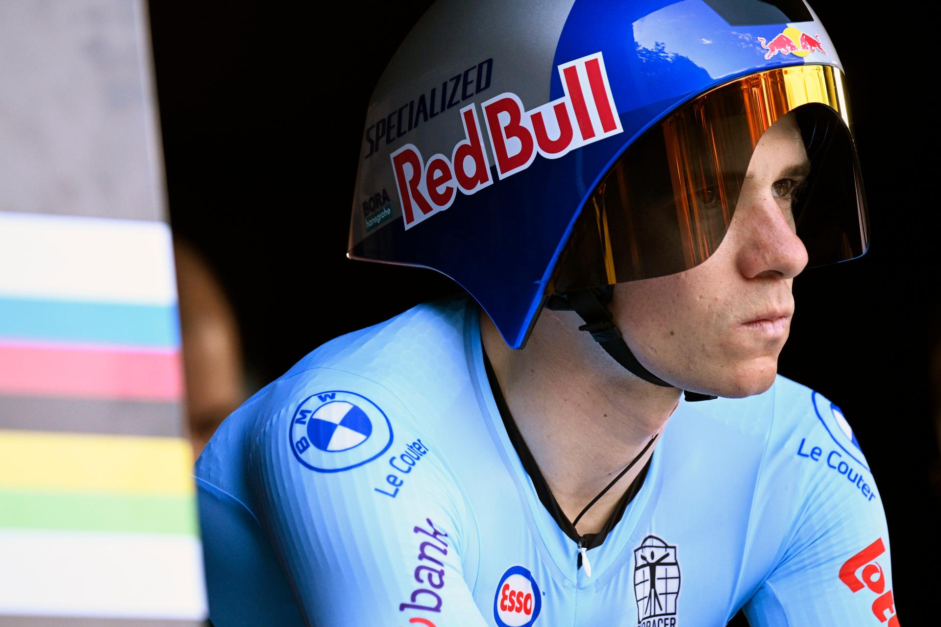 Belgium's Remco Evenepoel pictured at the start of the men's elite individual time trial race (39,2km) at the cycling UCI Road World Championship, in Montreal, Canada, Sunday 20 September 2026. BELGA PHOTO JASPER JACOBS