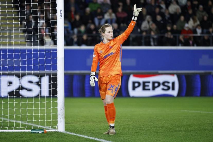 Leuven's Belgian goalkeeper #29 Lowiese Seynhaeve gestures during the UEFA Women's Champions League knockout play-off in first-leg match between Oud-Heverlee Leuven and Arsenal FC at the Den Dreef Stadium in Leuven on February 11, 2026. Simon Wohlfahrt / AFP