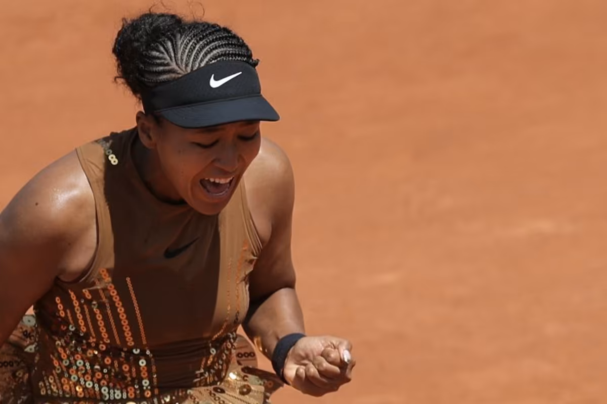 Japan's Naomi Osaka reacts after a point against Croatia's Donna Vekic during their women's singles match on day 5 of the French Open tennis tournament on Court Simonne-Mathieu at the Roland-Garros Complex in Paris on May 28, 2026. Thomas SAMSON / AFP