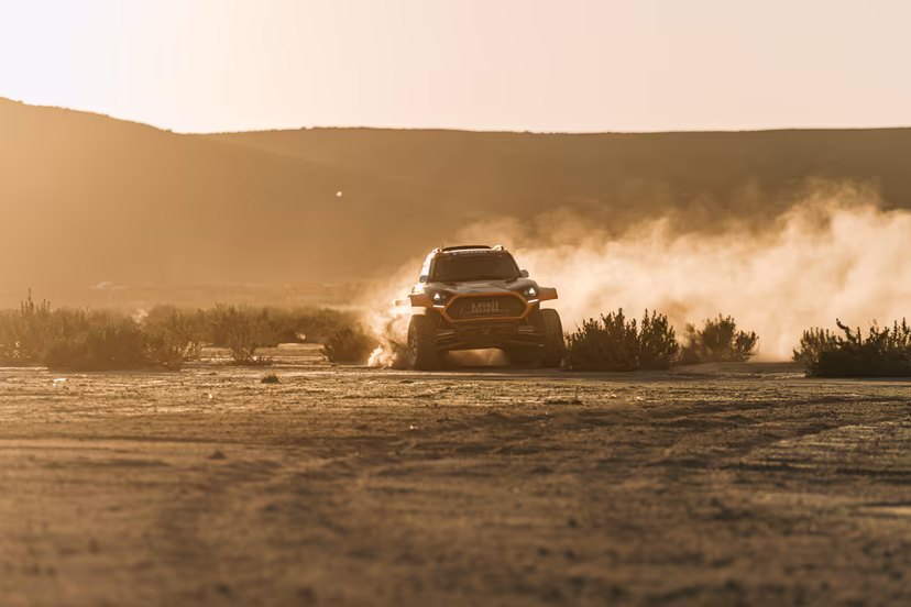 ATTENTION EDITORS - HAND OUT PICTURES - EDITORIAL USE ONLY - MANDATORY CREDIT: SIMON BAUCHAU Hand out picture released by Eric Dupain shows Guillaume de Mevius and Matthieu Baumel during the shakedown of the 2026 Dakar rally race in Yanbu, Saoudi Arabia on Thursday 01 January 2026. *** Belga and Belga Editorial Board decline all responsibility regarding the content of this picture. *** BELGA PHOTO HAND OUT SIMON BAUCHAU