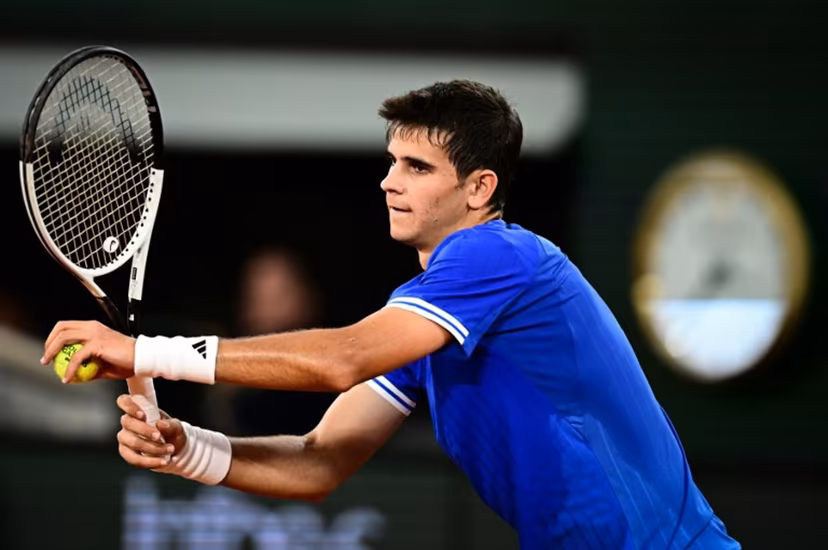 Spain's Rafael Jodar serves to Germany's Alexander Zverev during their men's quarter final singles match on day 10 of the French Open tennis tournament on Court Philippe-Chatrier at the Roland-Garros Complex in Paris on June 2, 2026. JULIEN DE ROSA / AFP