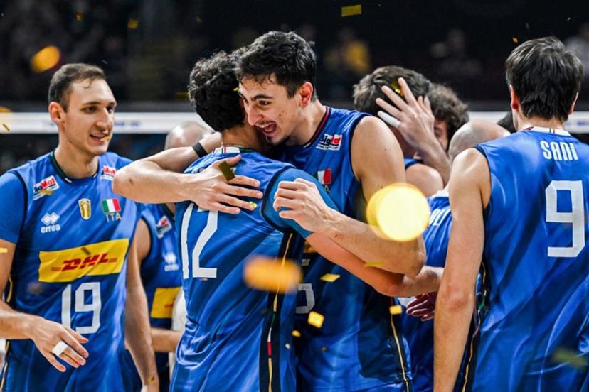 Team Italy celebrate after winning against Bulgaria during the 2025 Men's Volleyball World Championship at the Mall of Asia Arena in Pasay City, Metro Manila on September 28, 2025. SHERWIN VARDELEON / AFP