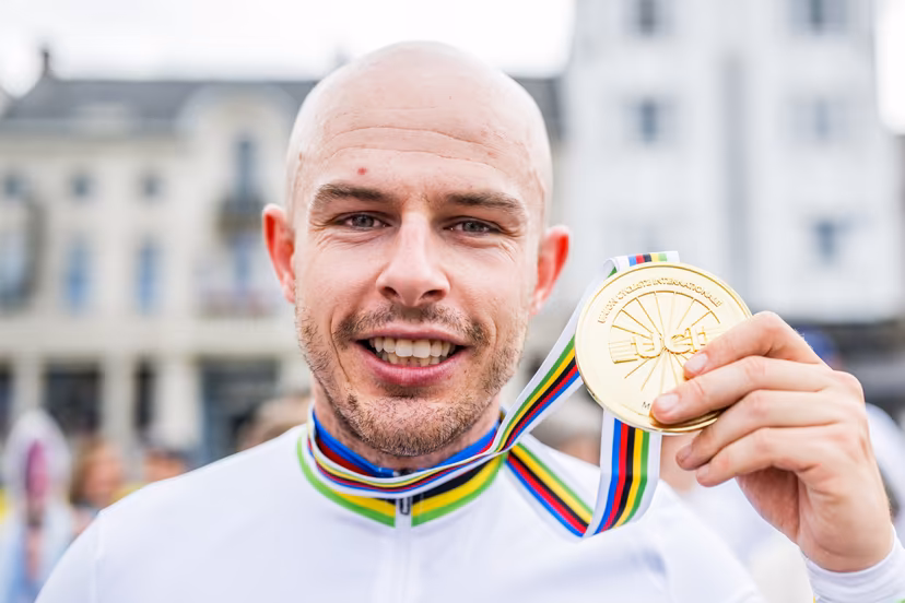 Belgium Tim Celen (MT2) pictured in action during the road race at the UCI Para-cycling Road World Championships, Saturday 30 August 2025, in Ronse. The UCI Para-Cycling Road World Championships take place from 28 to 31 Augustus in Ronse. BELGA PHOTO JASPER JACOBS