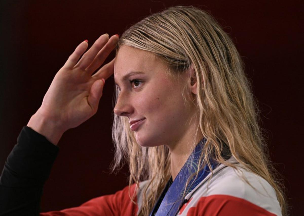 Canada's swimmer Summer McIntosh speaks to the press after the swimming event during the 2025 World Aquatics Championships in Singapore on August 3, 2025. Oli SCARFF / AFP
