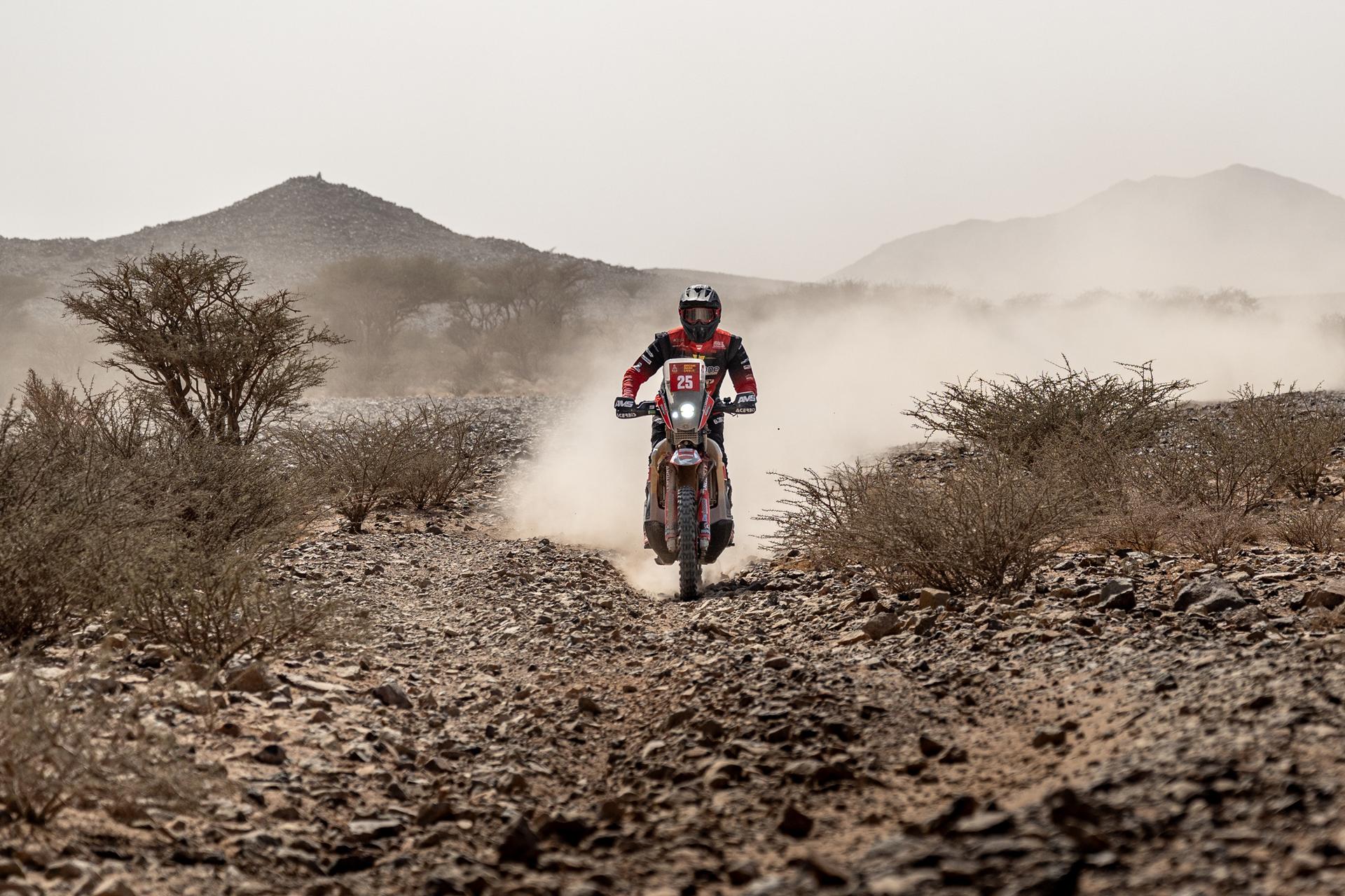 ATTENTION EDITORS - HAND OUT PICTURES - EDITORIAL USE ONLY - MANDATORY CREDIT: 'Team De Rooy' --- Hand out picture released by Eric Dupain shows Jerome Martiny on his motorbike during stage 11 of the 2026 Dakar rally race in Al Henakiyah, Saudi Arabia on Thursday 15 January 2026. *** Belga and Belga Editorial Board decline all responsibility regarding the content of this picture. *** PHOTO HAND OUT - SIMON BAUCHAU