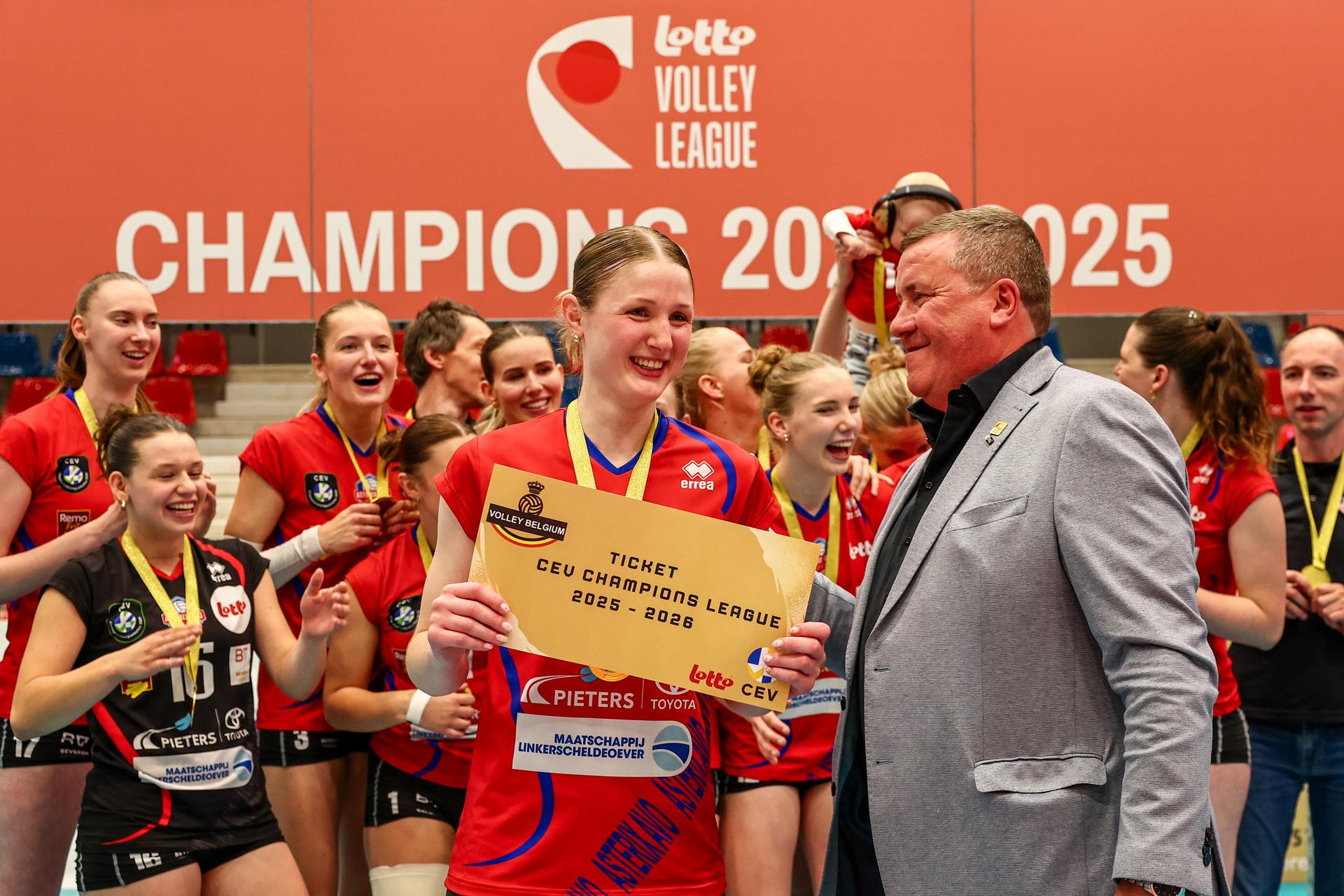 Asterix' players celebrates after winning the match between Asterix AVO Beveren and Darta Bevo Roeselare, a Play-off Final (belle, best-of-3) game in the Lotto Volley League women, Thursday 01 May 2025 in Beveren. BELGA PHOTO DAVID PINTENS