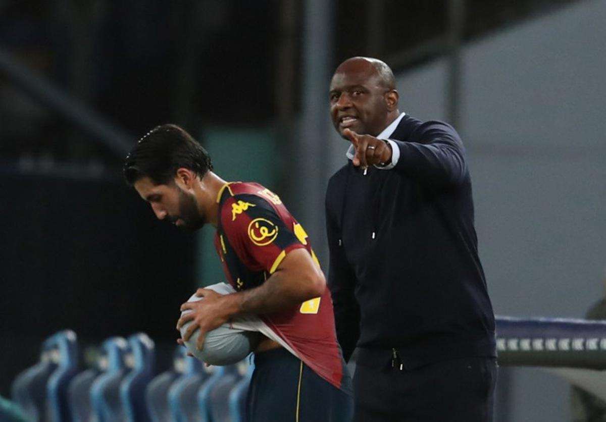 Genoa's French coach Patrick Vieira gestures from the sidelines during the Italian Serie A football match between SSC Napoli and Genoa CFC at the Diego Armando Maradona Stadium on October 5, 2025. CARLO HERMANN / AFP